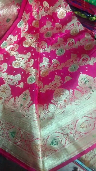Marriage Banarasi all over working  uploaded by Somnath saree center on 5/9/2023