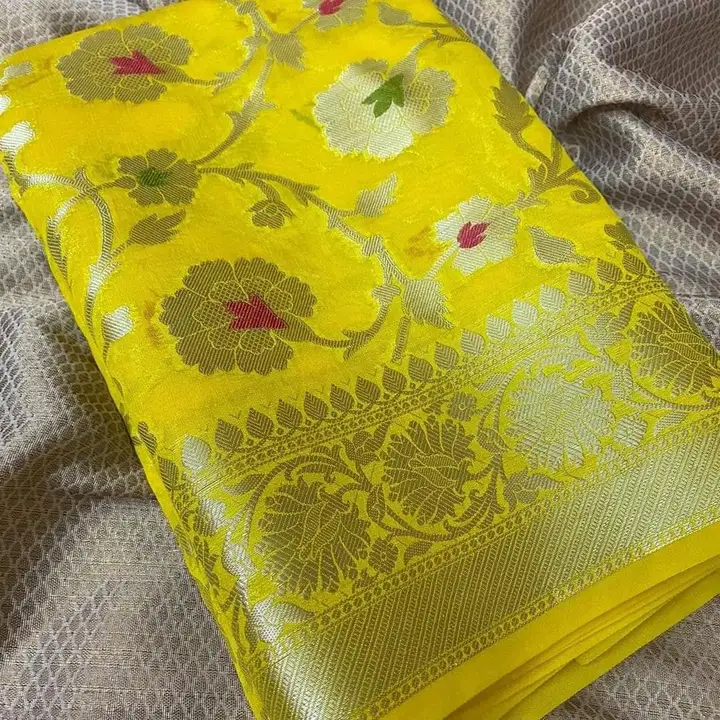 Banarsi semi katan dye silk saree  uploaded by Vina Handloom on 5/10/2023