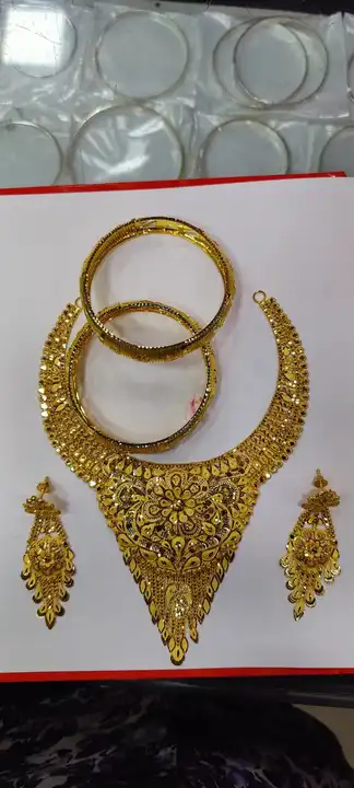 Product uploaded by Hira jewellers on 5/10/2023