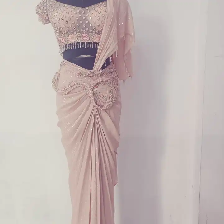 Saree uploaded by Fashion designers on 5/10/2023