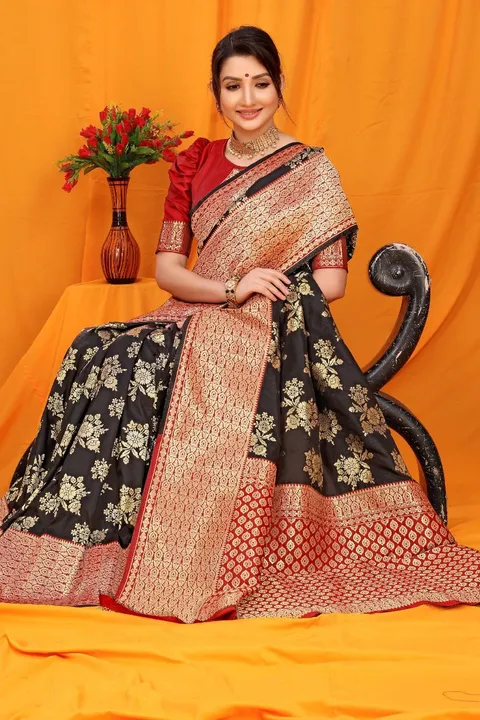 Kanchipuram Pure silk handloom saree with Pure Jari wewing work🔥
 uploaded by Shiva Enterprise on 5/10/2023
