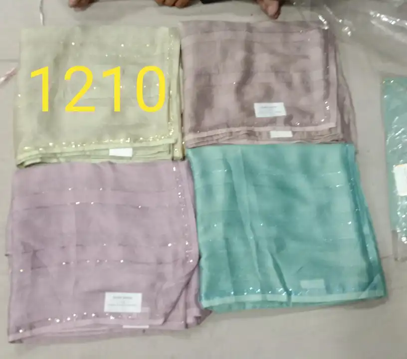 Saree uploaded by Shiv Textile on 6/4/2024