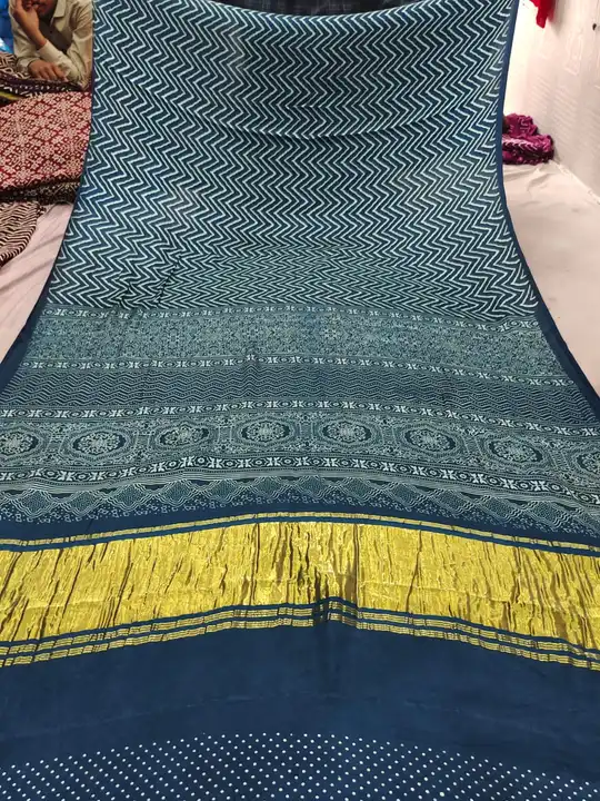 Modal 
Leriya/patola
Tc pallu saree uploaded by Bandhani handcrafted on 5/29/2024