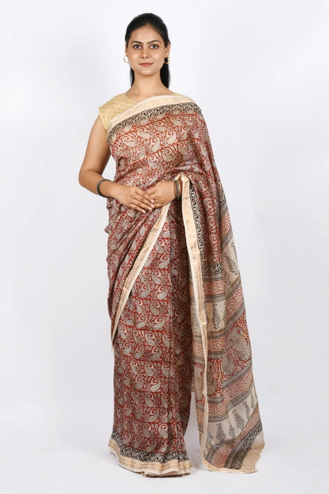 Maheshwari handloom print saree uploaded by Desert pastorale producer company on 5/10/2023
