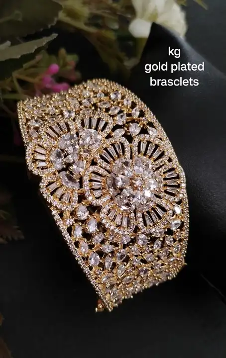 Product uploaded by Online jewellry sale on 5/10/2023