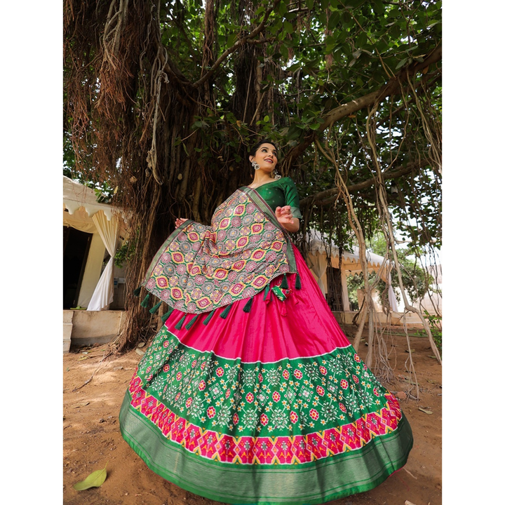 Lehenga choli  uploaded by ROYAL OVERSEAS on 5/10/2023