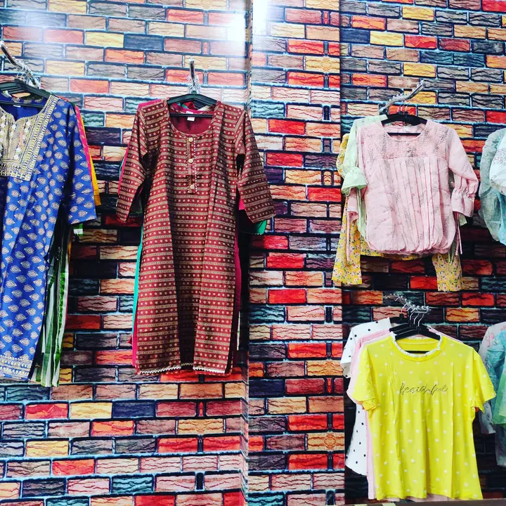 Post image I want 1-10 pieces of Kurti at a total order value of 500. Please send me price if you have this available.