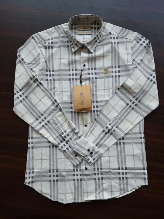 Burberry  uploaded by AM ENTERPRISES on 5/11/2023