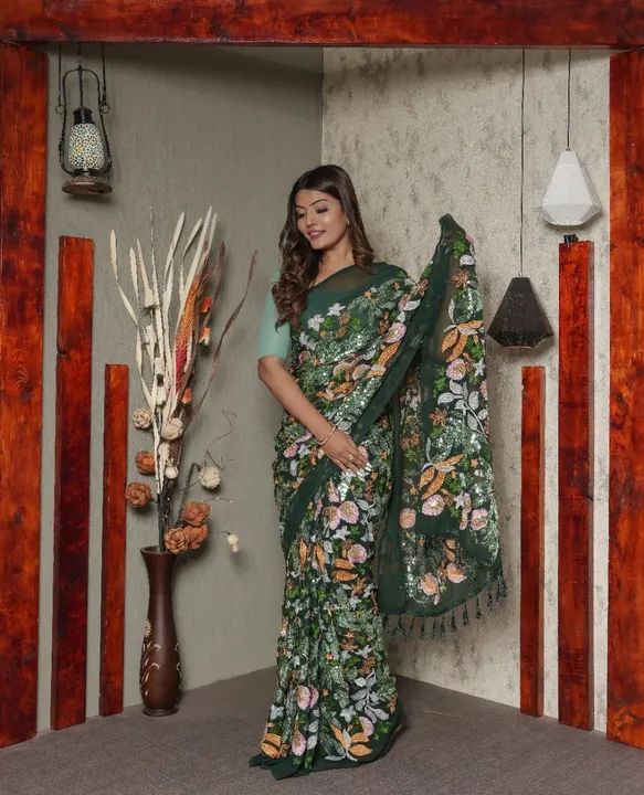 Sarees uploaded by Villa outfit on 5/11/2023