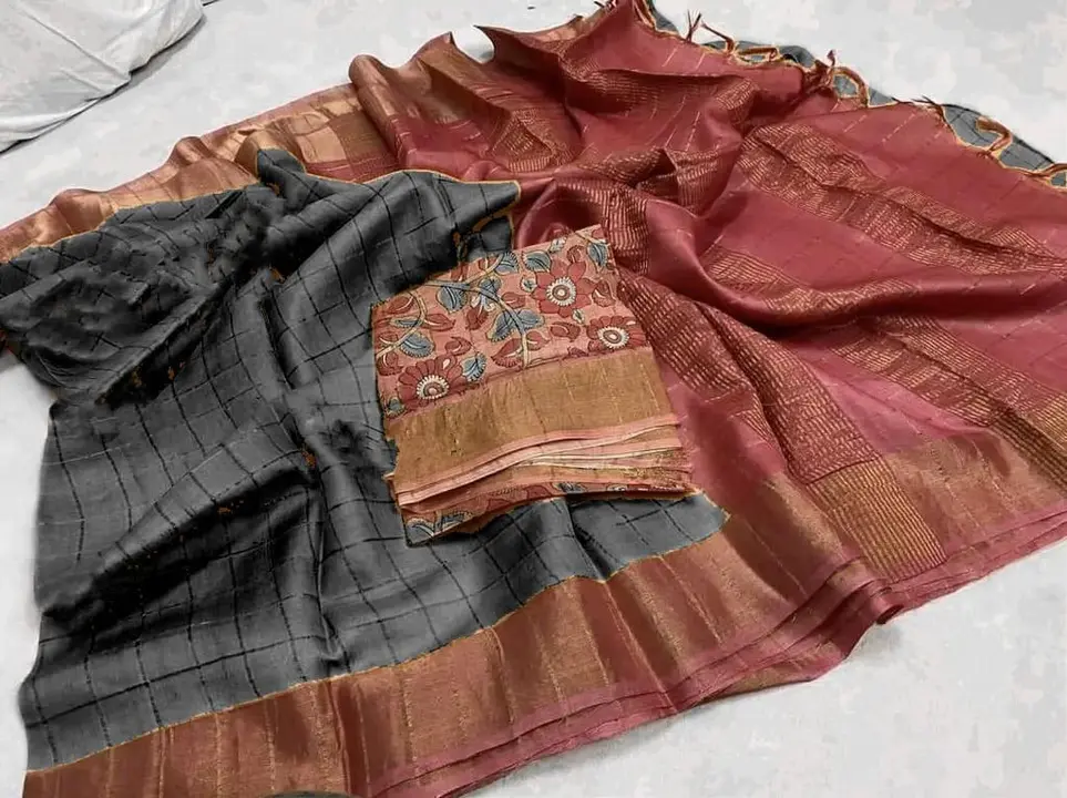 Checks zari border tussre with kalamkari blouse  uploaded by Moner moto on 5/11/2023