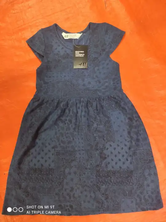 *BRAND : H & M  GIRLS FROK*

*💯ORIGINAL*
*SIZE:2-10*
*AGE:1-7 YEARS*

*ALL FRESH POLY PACKED SETWIS uploaded by M A Fashion on 5/11/2023