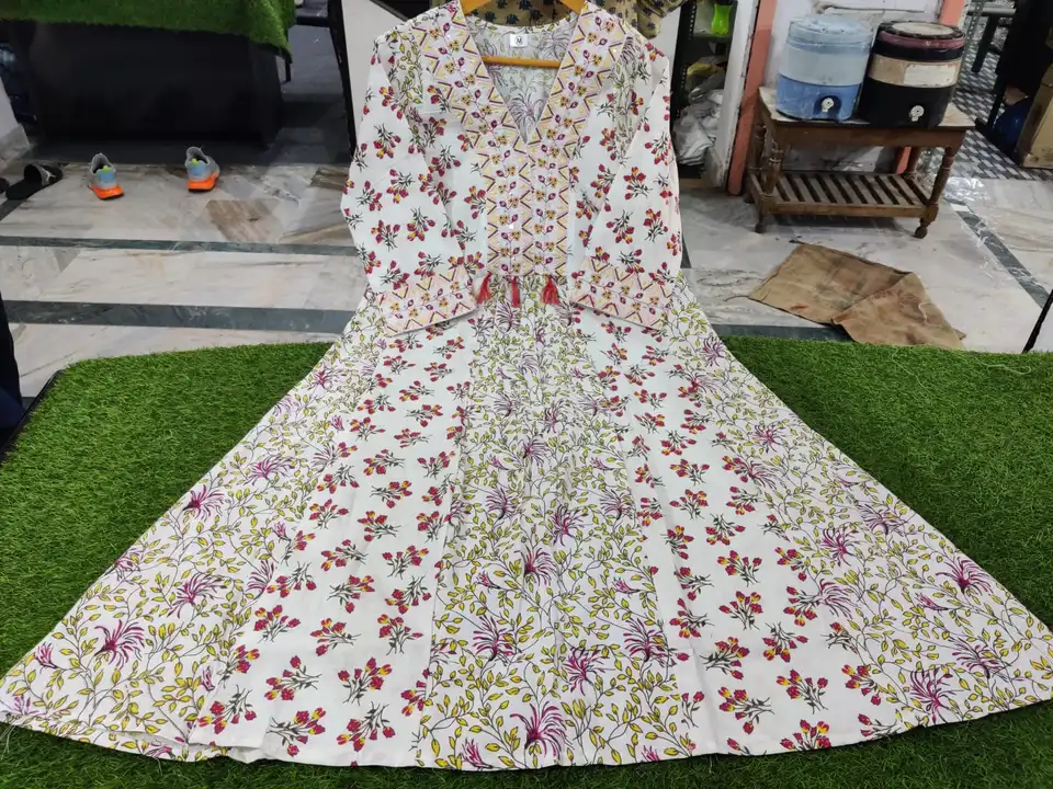 Bringing to you our newest launch of our summer
collection of soft colours and floral prints which  uploaded by Rabi creation on 5/11/2023