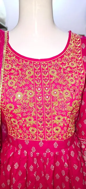 NEW LUNCHING🥰❤️❤️❤️
*Amezing Anarkali Suit Set (Set Of 3)*

👗 *Beautiful Rayon 140  Fabric Anarkal uploaded by Rabi creation on 5/11/2023