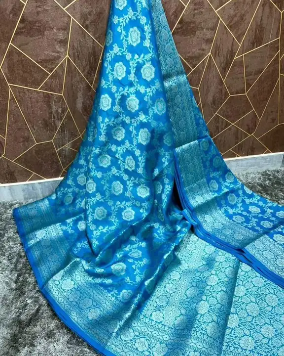 Saree uploaded by Inayat creation on 5/12/2023