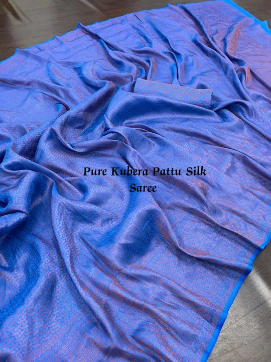 Sarees uploaded by Villa outfit on 5/12/2023