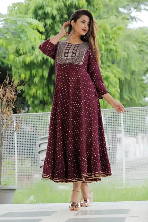 M to, XXL, Reyon supper export Quality* 


Printed Long *wine colour *5 mtr  full frill gown*  uploaded by Online Ladies Dresses on 5/13/2023