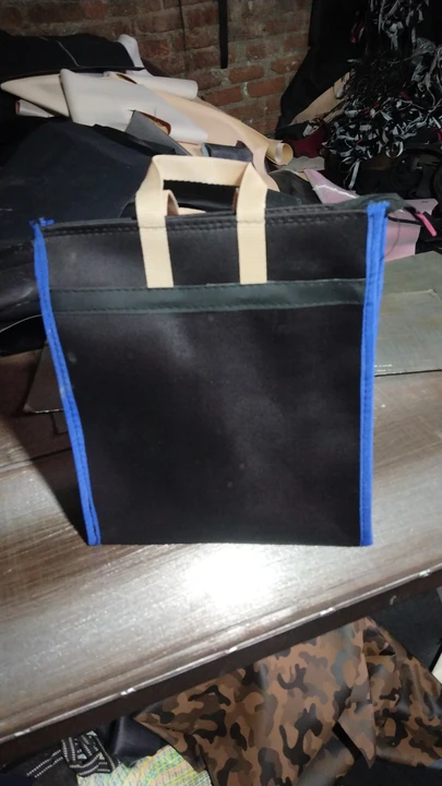 Bata lunch bags uploaded by Rajdev enterprise on 5/13/2023