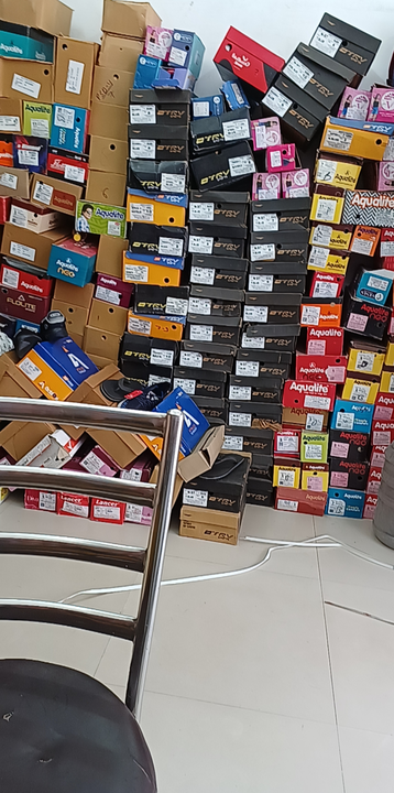 Warehouse Store Images of G R V footwear