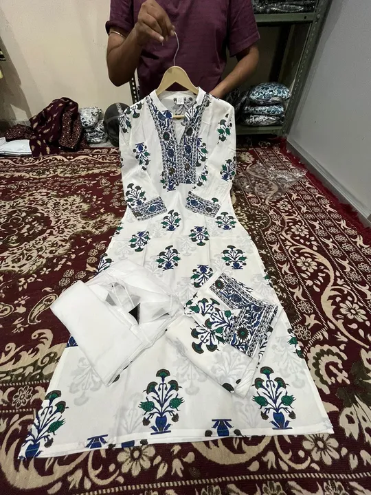women attractive 3pc cotton blend  uploaded by Chirag Enterprises on 5/13/2023