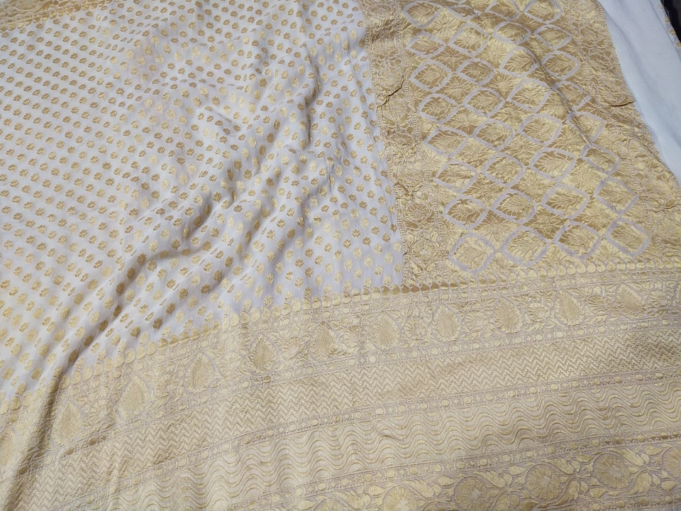 Product uploaded by Banarasi handloom weavers silk saree dupatta on 5/14/2023