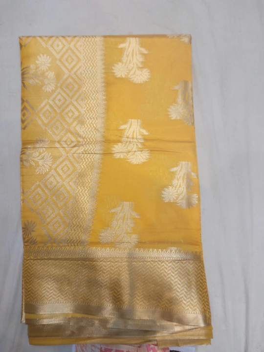 Lajaree sarees uploaded by business on 5/14/2023