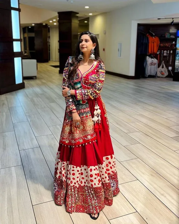 Lengha choli uploaded by Villa outfit on 5/14/2023