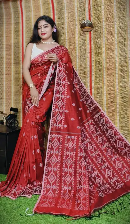Khade cotton saree
all colors available
best quality
 uploaded by TR-E Shopping on 5/15/2023