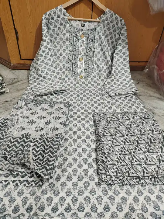 Kurti pant dupatta plus size uploaded by Ruhi Collection  on 5/15/2023