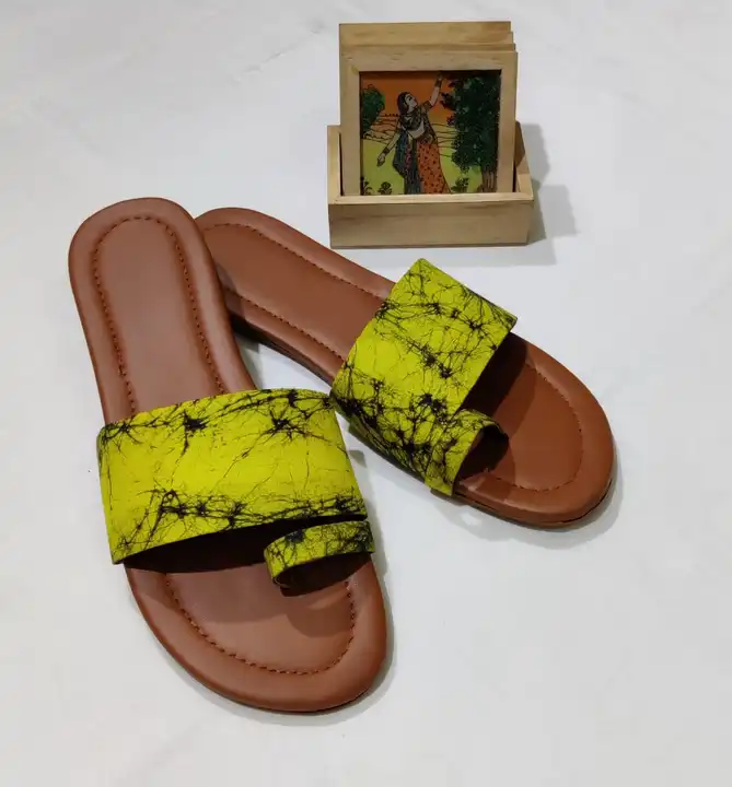 Slippers Chappal  uploaded by Cotton Malmal Saree  on 5/15/2023