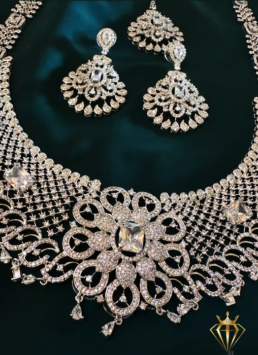 Post image I want 1-10 pieces of Bridal jewellery  at a total order value of 10000. Please send me price if you have this available.