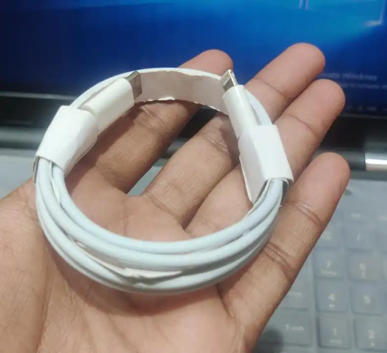 Post image I want 50 pieces of I phone adapter 
I phone cable c to 8pin 
50-50  at a total order value of 10000. Please send me price if you have this available.