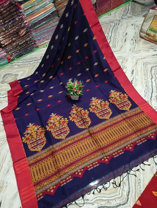 Pure Maslite Cotton Hand Work Sharee uploaded by Maa Kali Sharee Center on 5/16/2023