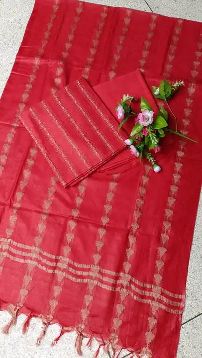 Post image Katan Stepal Soft silk suit piece with handloom Weaving Design 

Top
Bottom
Dupatta

👉🏻2.5 meter each