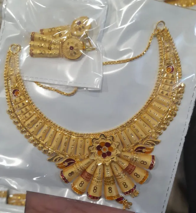 Post image 1.5 Gram Gold Forming Necklace with Earrings 
Minimum order 5 Pieces.
Shipping Extra.