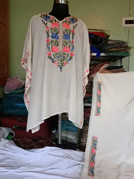 Cotton fabric Kafttan com Kurtis with polzo uploaded by Dehqani Bros on 5/16/2023