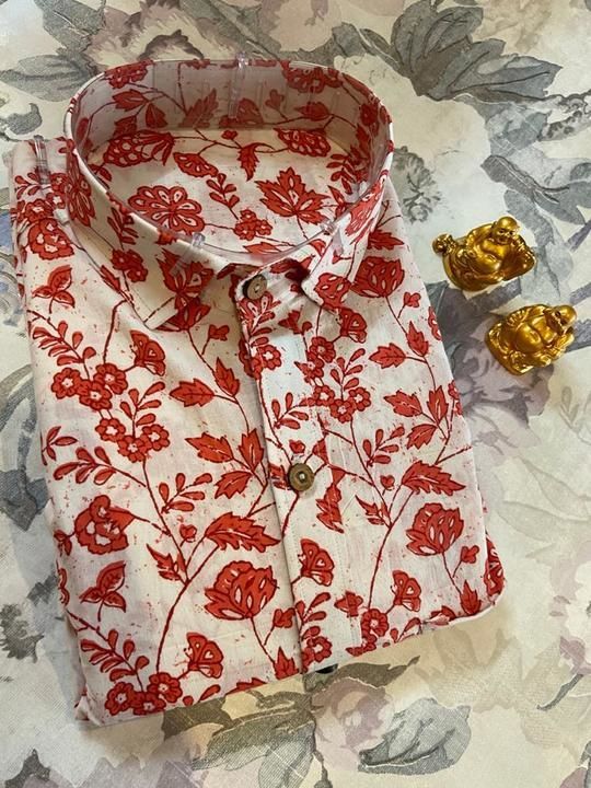 ✨ Hand Block Print Shirts✨

Style: *👔Full Sleves Shirt* 👔 

Sizes: S 👔
            M 👔
          uploaded by Tina handicrafts on 3/10/2021