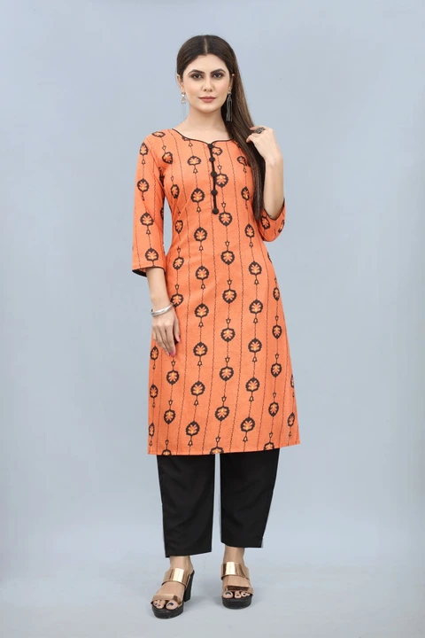 Post image _Cotton Kurti_
-FABRIC:   COTTON

-SIZE :S-36,M-38,L-40,XL-42,XXL-44

-LENGTH: 42 Inch

- Work: Printed

- Sleeves: 3/4 Sleeve

-TOTAL DESIGN : 4