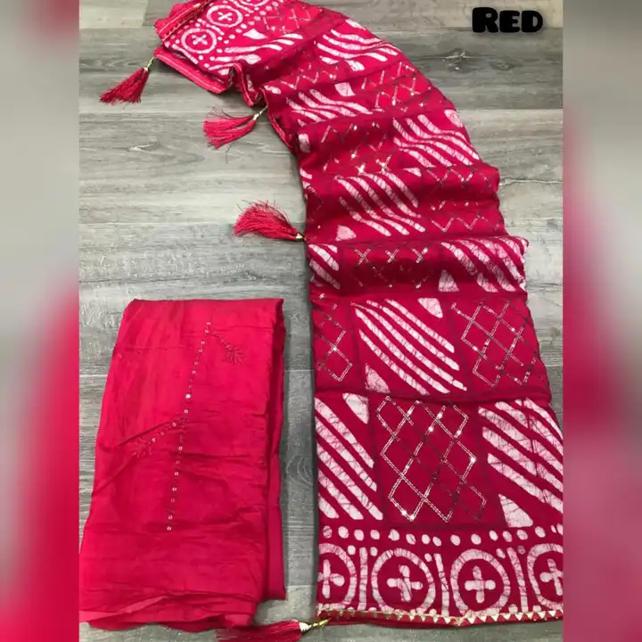 Batik print saree heavy material uploaded by G V CREATION on 5/17/2023