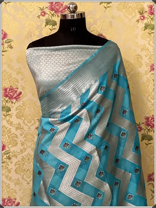 Banarasi daeyble semi jorjet silk saree  uploaded by Zainab fashion on 5/17/2023