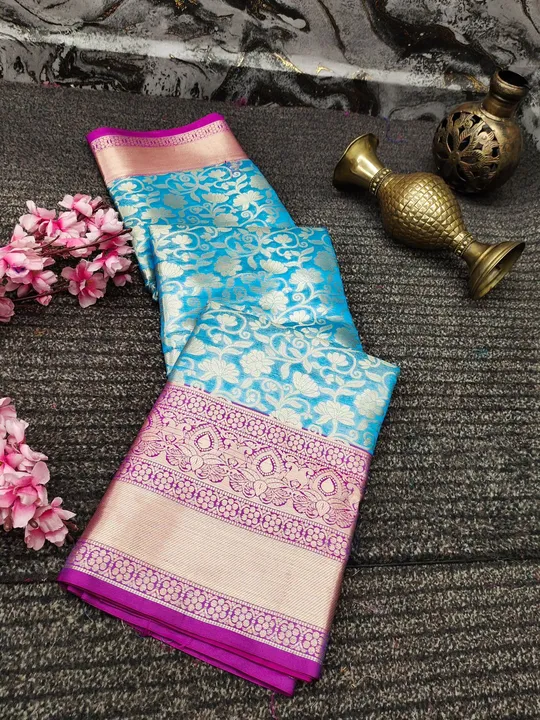 *Fabrics    : Soft Organic Banarasi Silk saree With Beautiful Gold Zari Weaving With Rich Pallu  uploaded by Miss Lifestyle on 5/17/2023