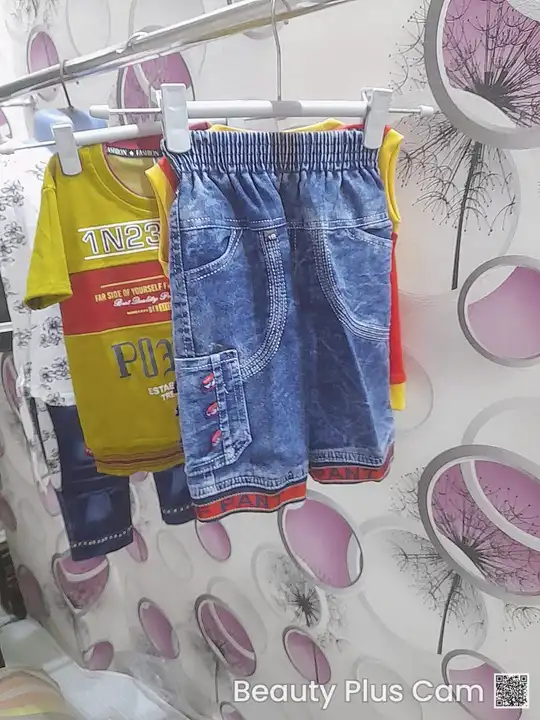 KIDS WEAR LOT
QUANTITY 800 PC
RATE 60RS PP
BROKRAGE 5 RS PP
LOCATION DON'T ASK
ALL IS POLY PACK
AGE  uploaded by Chakola fashion on 5/17/2023