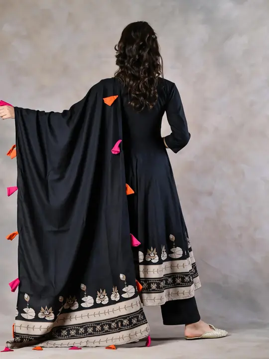 M to XXL, Beautiful Heavy Printed Anarkali Kurti With  Pant And Beautiful Tassel Dupatta* uploaded by Online Ladies Dresses on 5/17/2023