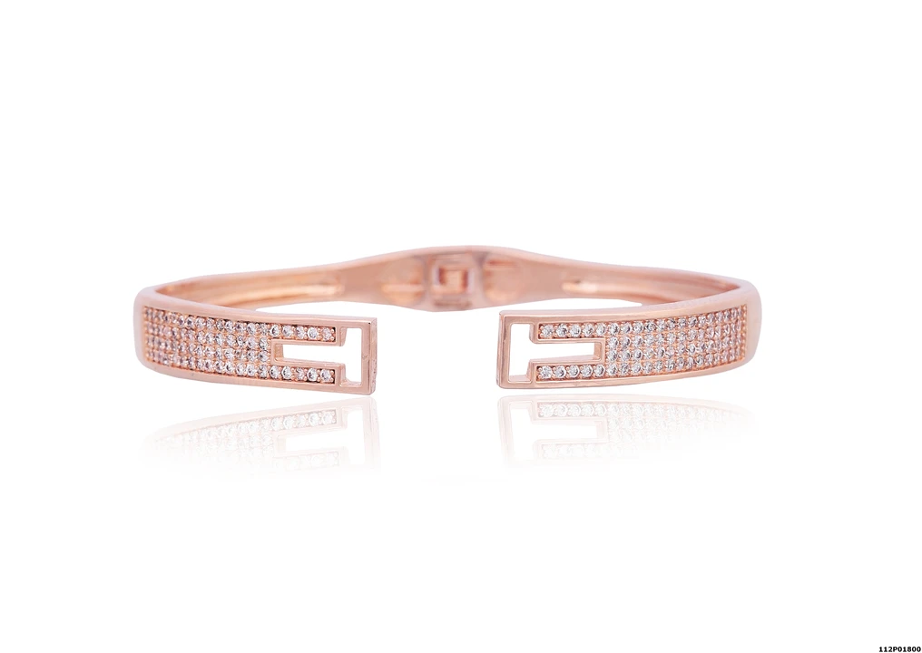 American diamond  bracelet uploaded by freesiaos on 5/18/2023
