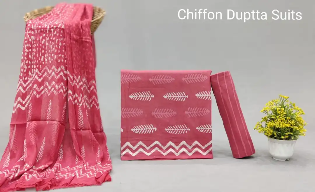 Chiffon suits  uploaded by R v textile on 5/18/2023