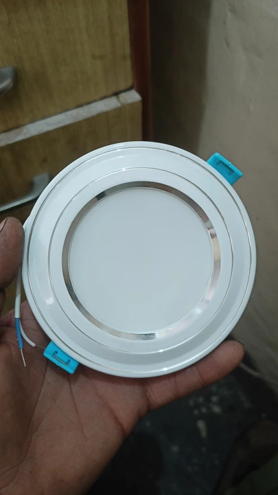 LED बल्ब 15w uploaded by business on 5/18/2023