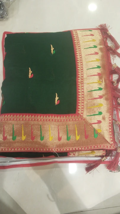 Muniya paithani  uploaded by Vishnu Laxmi Textiles on 5/18/2023