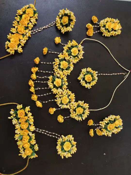 Handmade flower jewellery  uploaded by Shagun creations on 5/19/2023