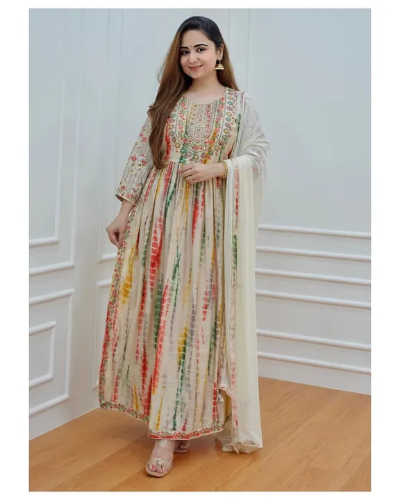 Multi Naira cut design m to XXL size available contact number uploaded by M i Jaipur Kurties on 5/19/2023
