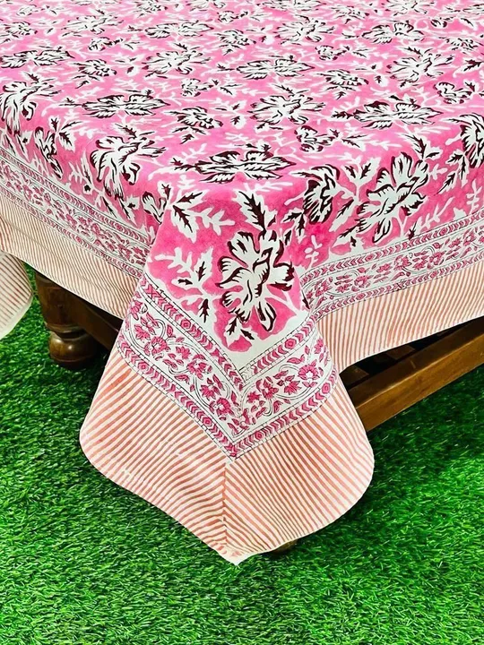 Table covers 2 seater  uploaded by Indiana Creations  on 5/19/2023