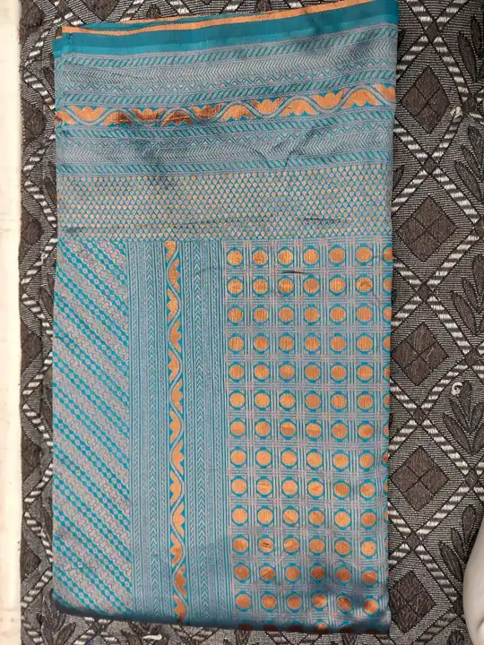 Banarasi jacquard silk saree uploaded by G V CREATION on 5/19/2023